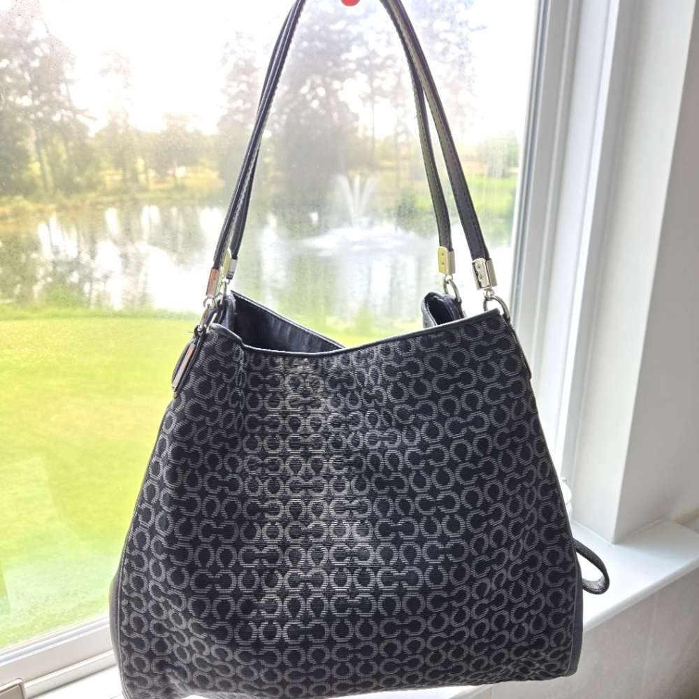 COACH Madison Op Art Needlepoint Phoebe Black/Grey Shoulder Bag 26281